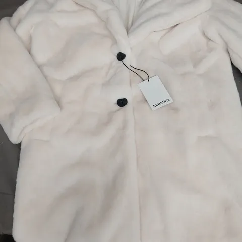 BERSHKA BUTTON FRONT COAT IN WHITE - M