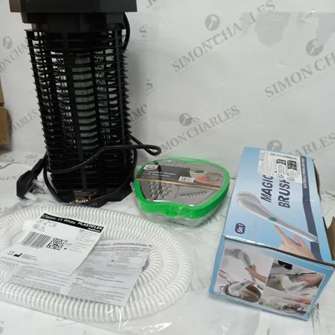 BOX OF APPROXIMATELY 15 ASSORTED ITEMS TO INCLUDE VEGETABLE GRATER, MAGIC BRUSH, BUG KILLER ETC
