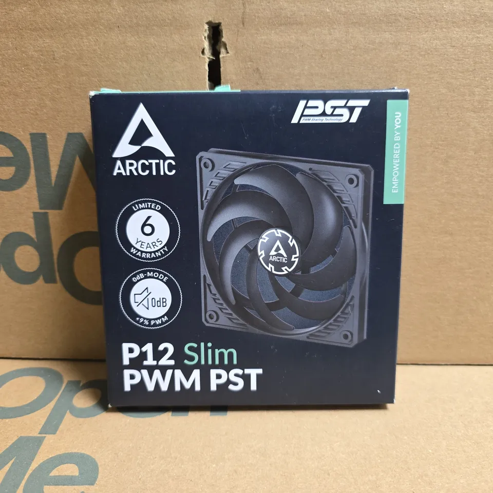 ARCTIC P12 SLIM PWM PST 120MM CASE FAN