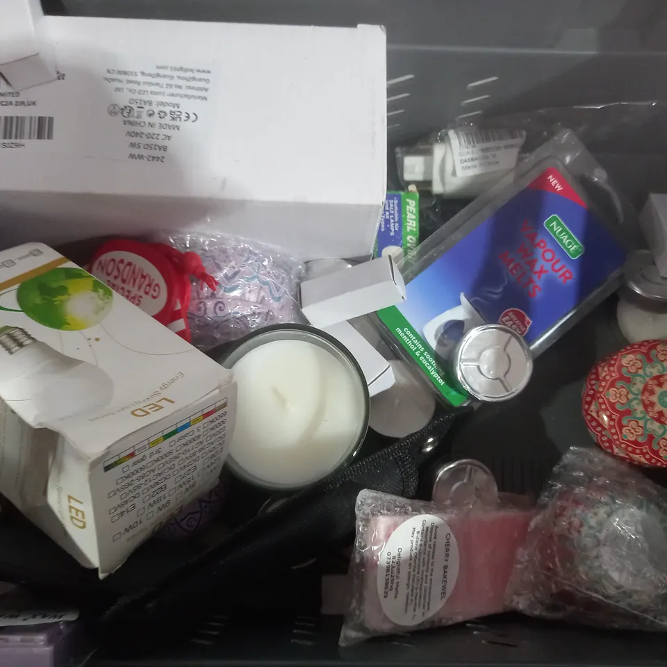 BOX OF 10 ASSORTED ITEMS TO INCLUDE - DIADENT PAPER POINTS - WAX WHIFF - PRO SLICE COPPER TUBE CUTTER ECT