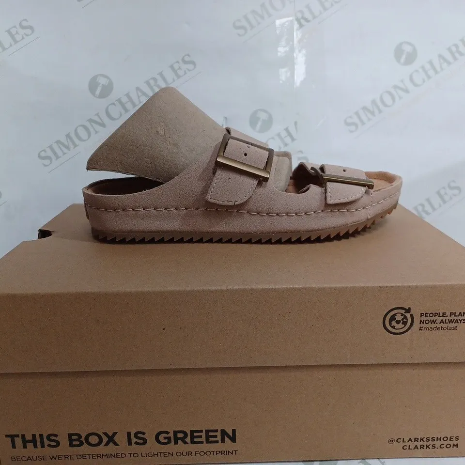 CLARKS BROOKLEIGH SUN LIGHT SAND SUEDE SANDAL - UK 4