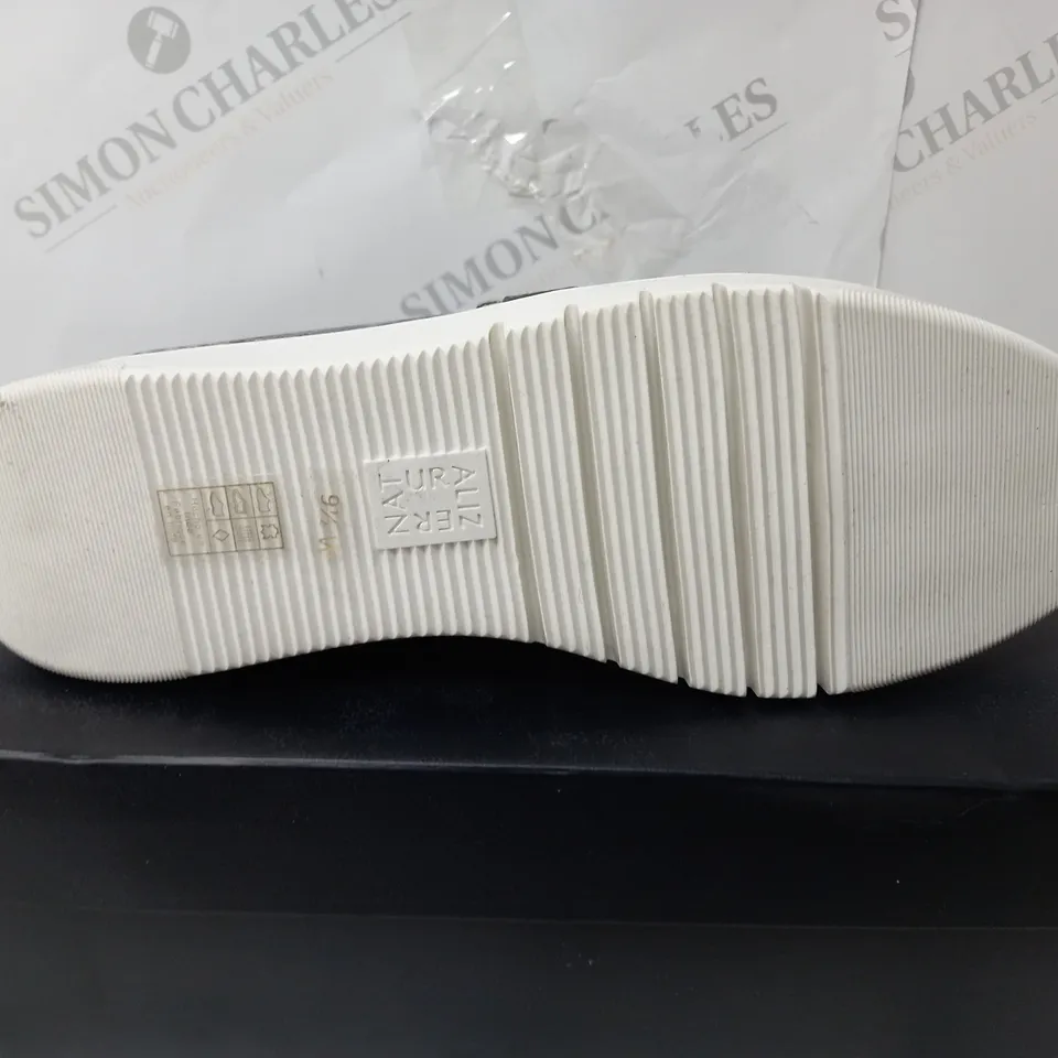 BOXED PAIR OF NATURALIZER PLATFORM SLIP ON SHOES IN PATTERNED GREY - SIZE 7