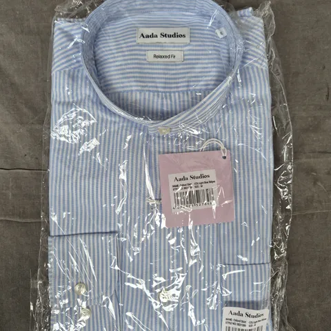AADA STUDIOS STIPED OXFORD RELAXED FIT SHIRT IN LIGHT BLUE/WHITE SIZE MEDIUM