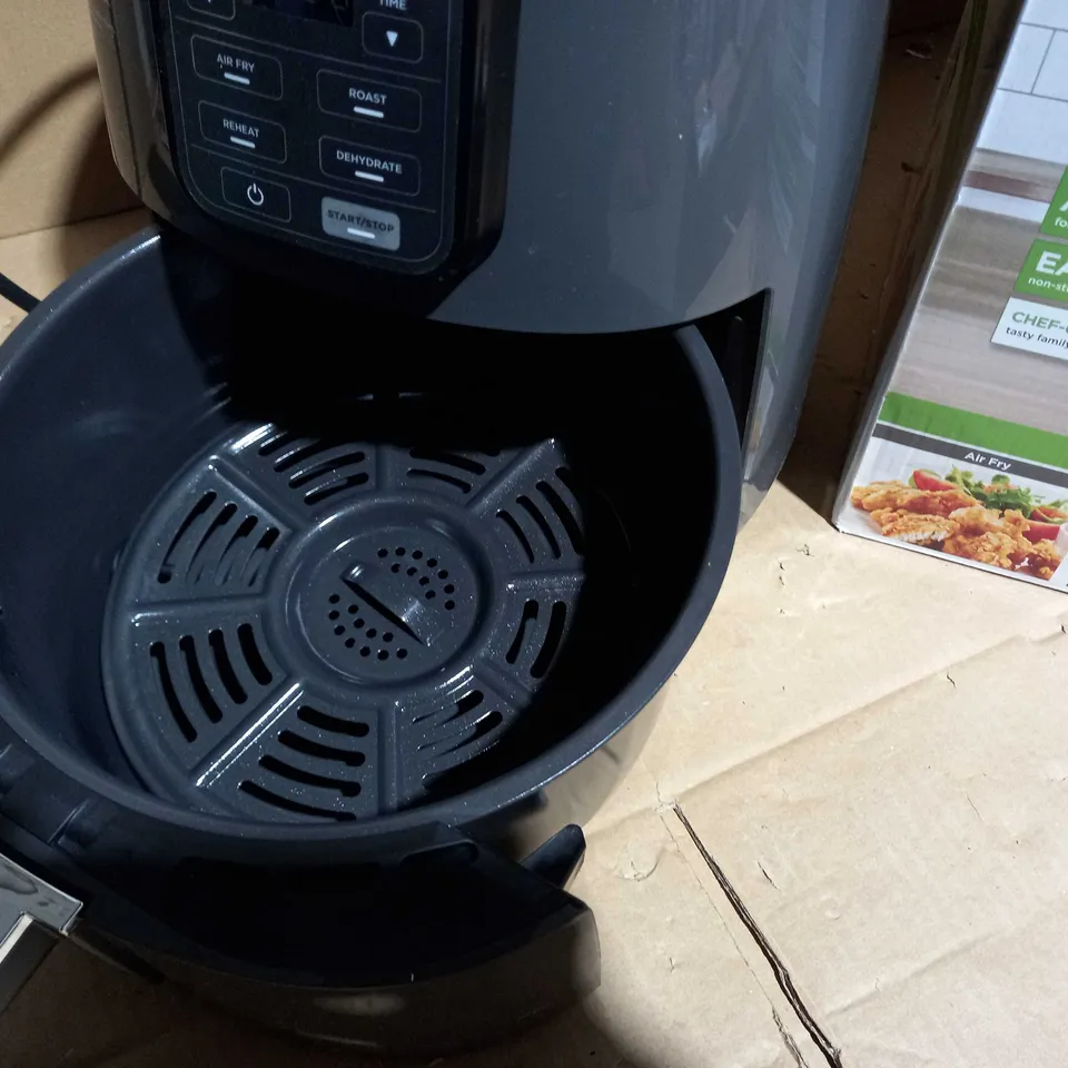 BOXED NINJA 3.8L AIR FRYER