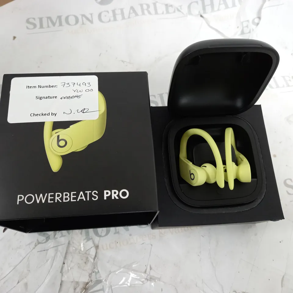 POWER BEATS PRO IN YELLOW 