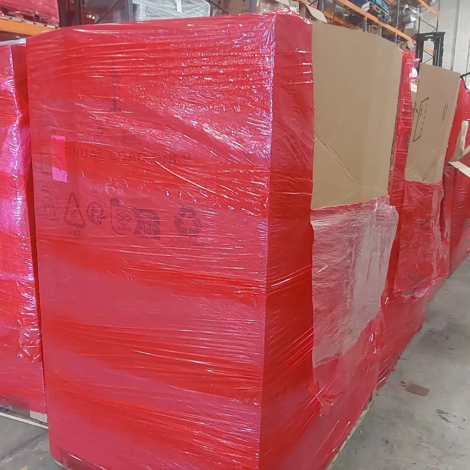 PALLET CONTAINING A LARGE QUANTITY OF ASSORTED ITEMS INCLUDING: CLOUD PLAY MAT, JUICING SYSTEM, RETRACTABLE BABY GATE, ELHO PLANTER, HALO CEILING LIGHT ECT