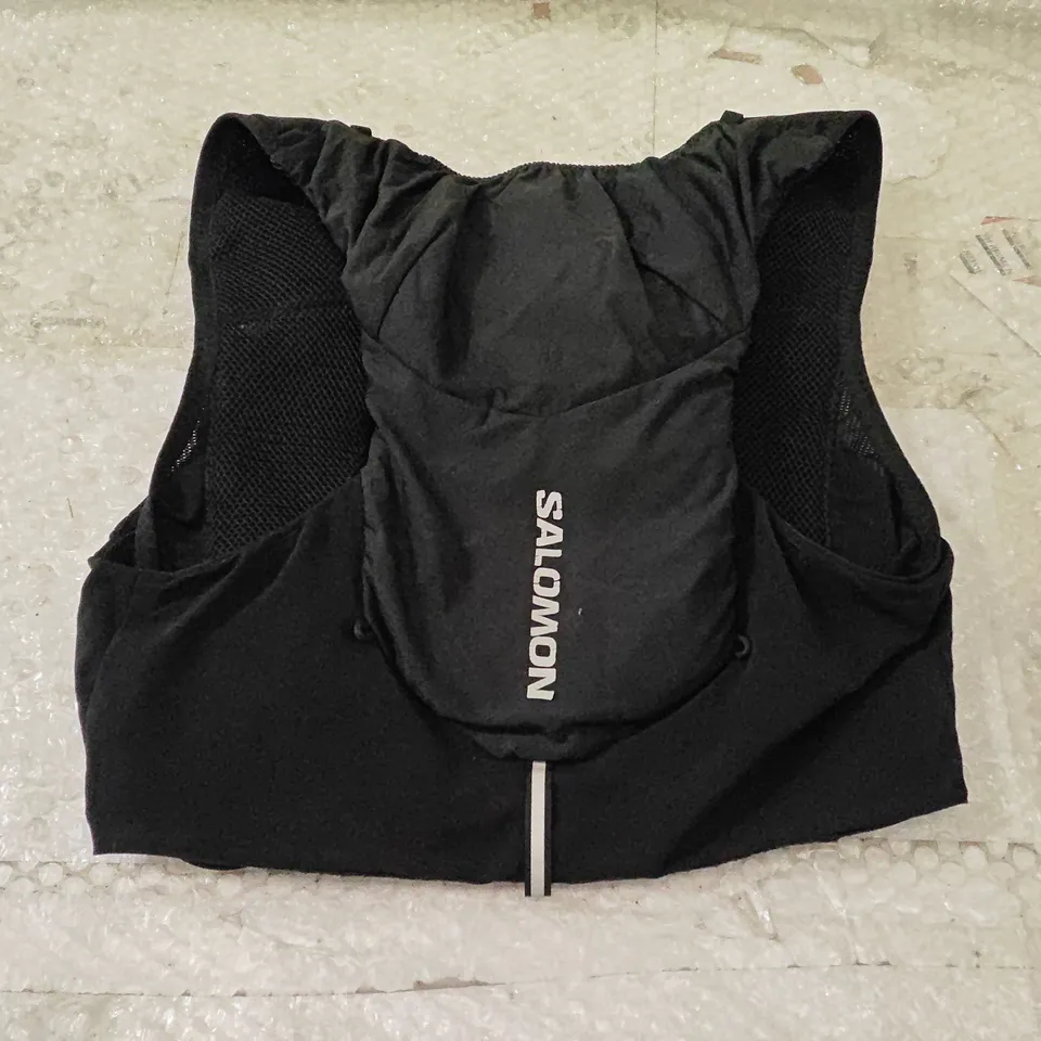 SALOMON RUNNING VEST IN BLACK - SIZE UNSPECIFIED 
