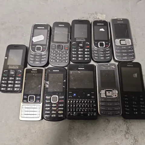 SET OF APPROXIMATELY 10 ASSORTED BROKEN PHONES TO INCLUDE - NOKIA & ALCATEL