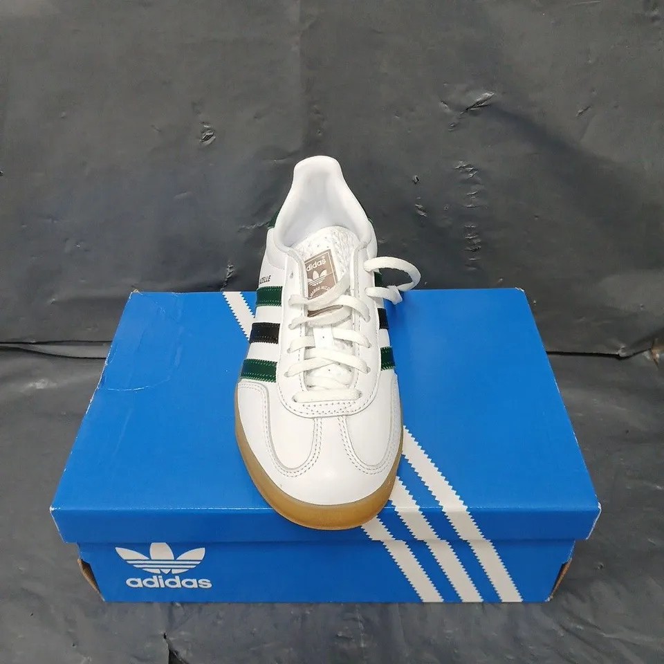 BOXED PAIR OF ADIDAS GAZELLE ORIGINAL TRAINERS - 4.5 