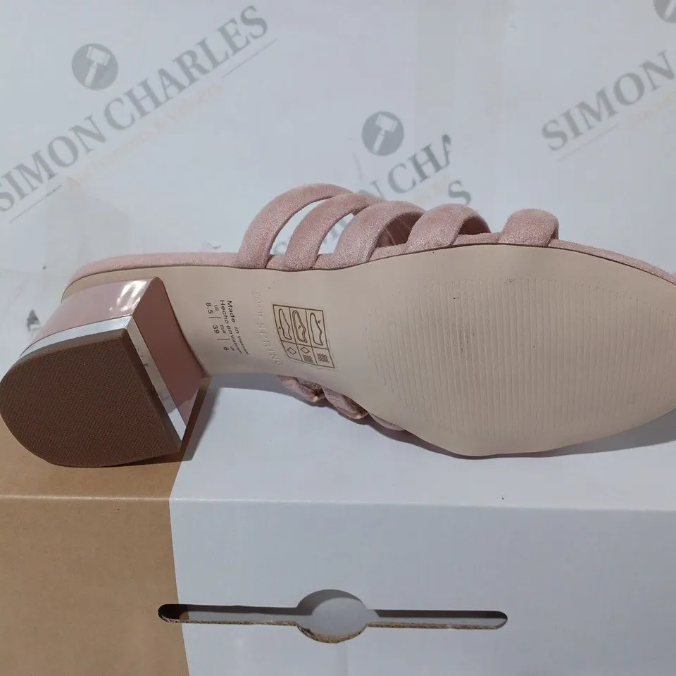 BOXED ALDO ETOCLYA SANDAL - SIZE 6