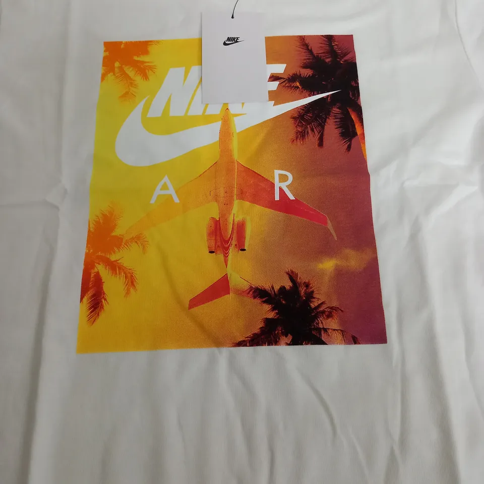 NIKE AIR TOP IN WHITE - MEDIUM