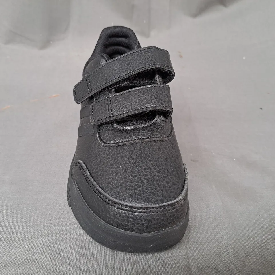 BOXED PAIR OF ADIDAS TENSAUR SPORT 2.0 KIDS SHOES IN BLACK UK SIZE 11