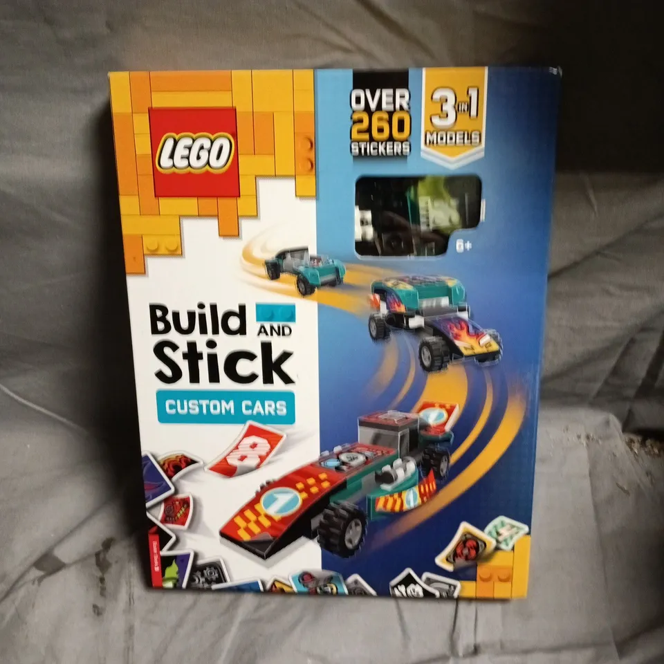 BOXED LEGO BUILD AND STICK – CUSTOM CARS, 3-IN-1 MODELS 