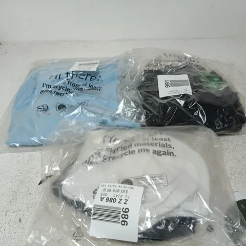 BOX OF APPROXIMATELY 20 ASSORTED CLOTHING ITEMS OF VARIOUS STYLES AND SIZES TO INCLUDE SWIMSUIT, BRAS, LIGHT BLUE T SHIRT ETC