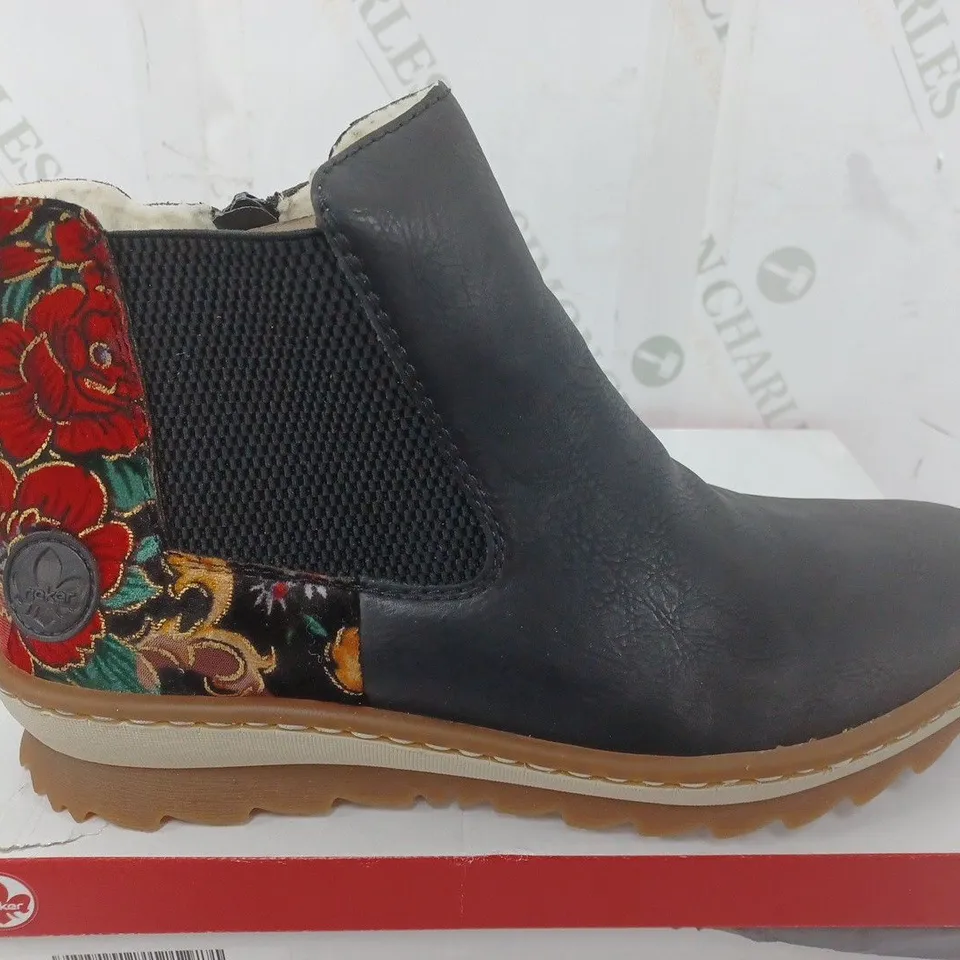 BOXED PAIR OF RIEKER CHELSEA BOOTS IN BLACK - SIZE 41