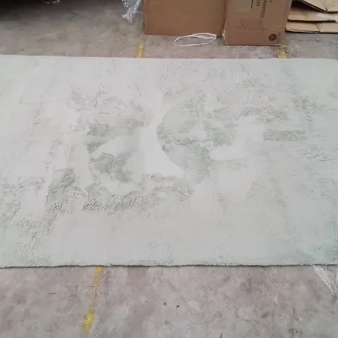 QUALITY DESIGNER AREA RUG // APPROX SIZE: 180 X 290 cm