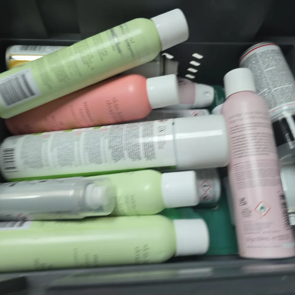 APPROXIMATELY 15 ASSORTED AEROSOLS TO INCLUDE DOVE MEN , JOHN FRIEDA AND RITUALS 