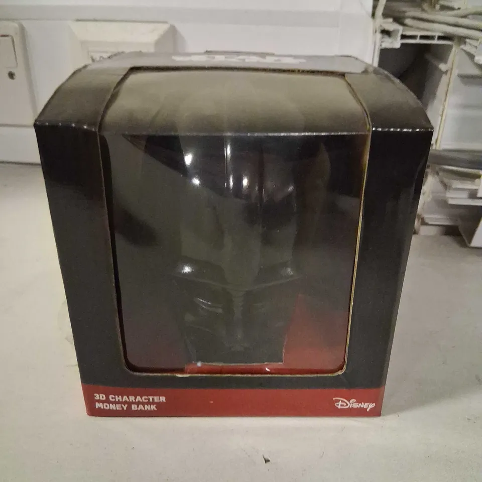 STAR WARS 3D CHARACTER MONEY BANK - BOXED (DISNEY)