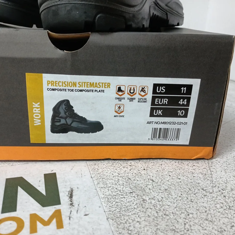 MAGNUM WORK BOOTS – UK 10 (US 11, EU 44) – BOXED