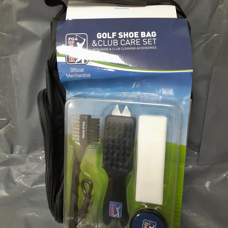 PGA TOUR SHOE WITH CLUB CLEANER