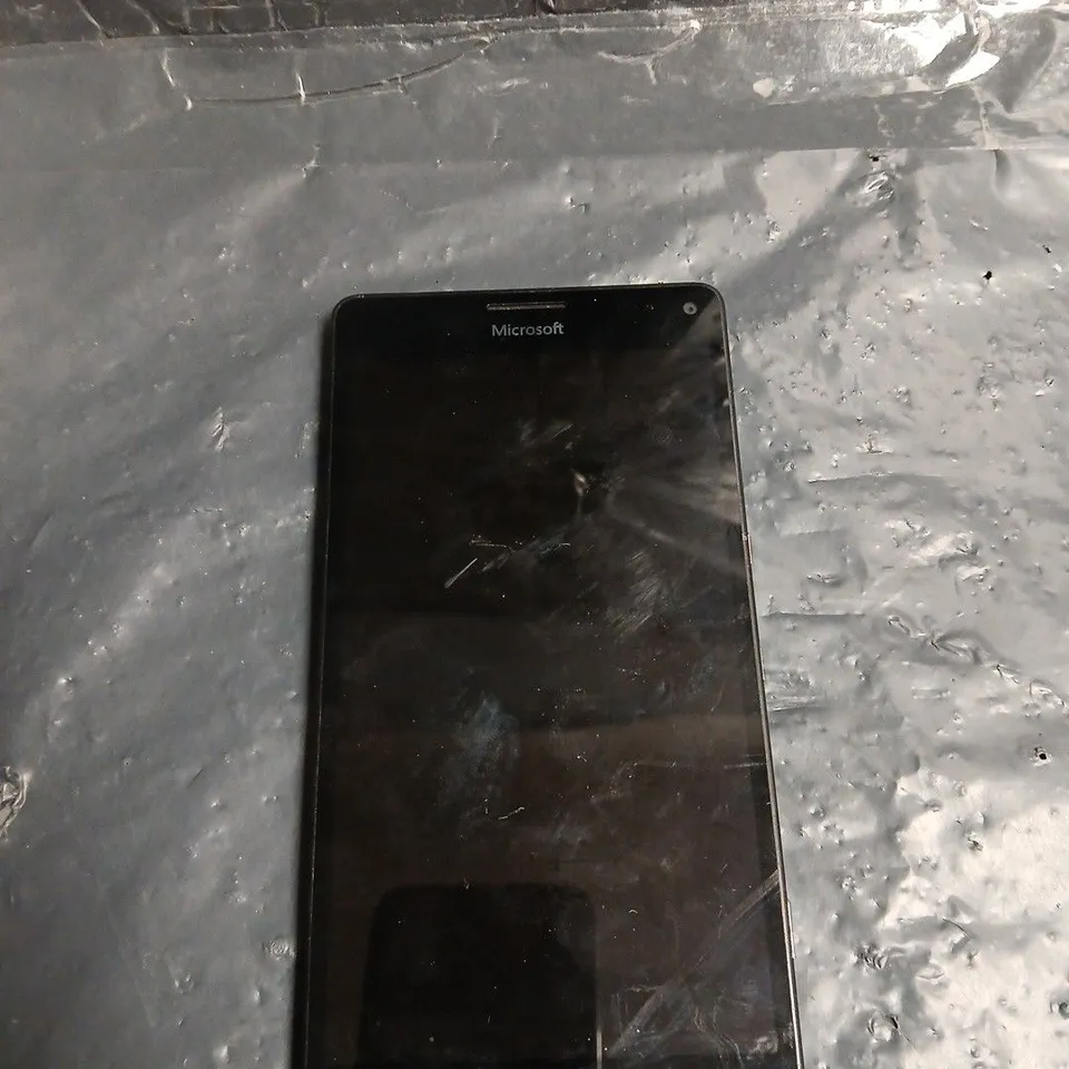 MICROSOFT WINDOWS PHONE SMARTPHONE – BLACK 