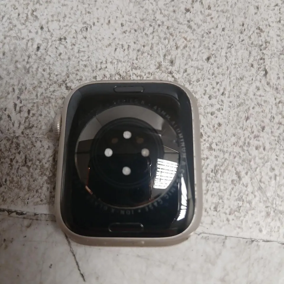 APPLE SERIES 8 SMARTWATCH