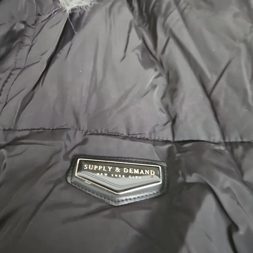 SUPPLY & DEMAND MEN'S PUFFER JACKET WITH FUR HOOD – UK SIZE L – BLACK