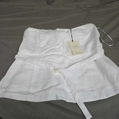 ABERCROMBIE AND FITCH LINEN TEE - SIZE L