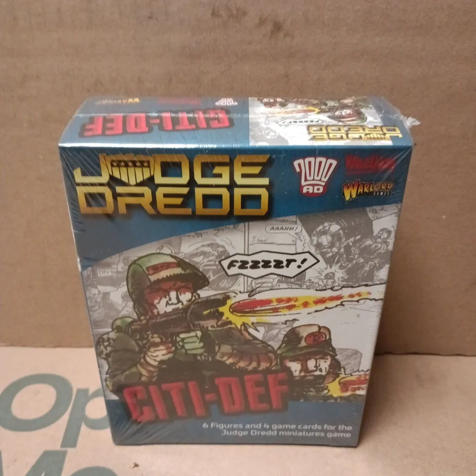 JUDGE DREDD MINIATURES GAME BOX SET 