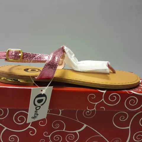 BOXED PAIR DEITY SANDLES IN PINK SIZE 36
