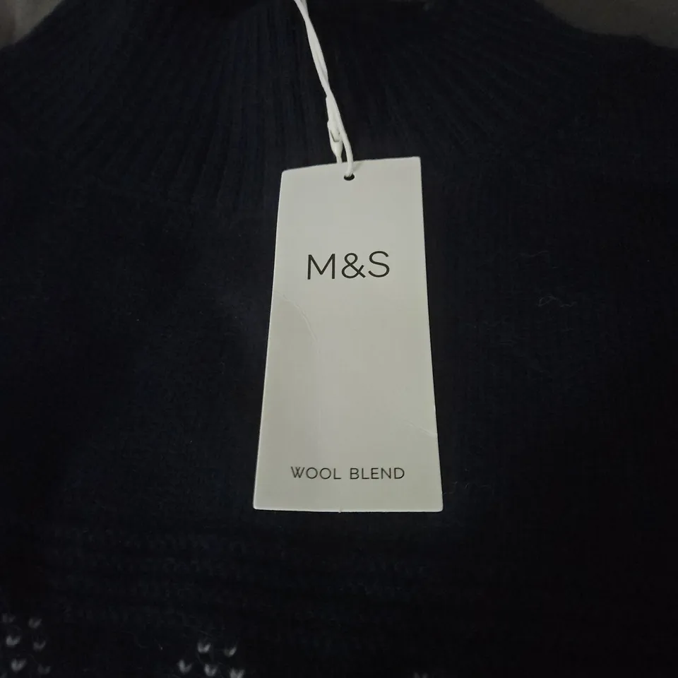 M&S WOOL BLEND KNIT JUMPER – NAVY WITH GEOMETRIC PATTERN – SIZE M