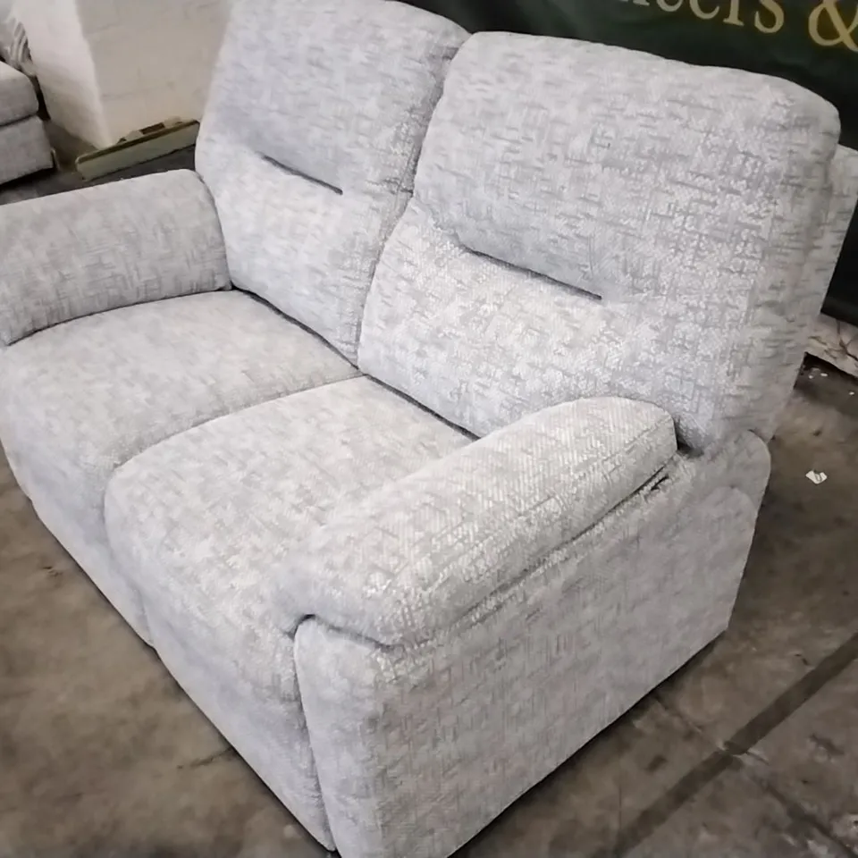 QUALITY BRITISH DESIGNED & MANUFACTURED G PLAN SEATTLE 2 SEATER SOFA REMCO LIGHT GREY FABRIC