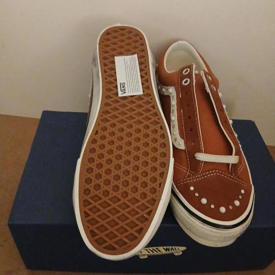 VANS OLD SKOOL SNEAKERS – RED/BRONZE, MEN'S UK 9.5