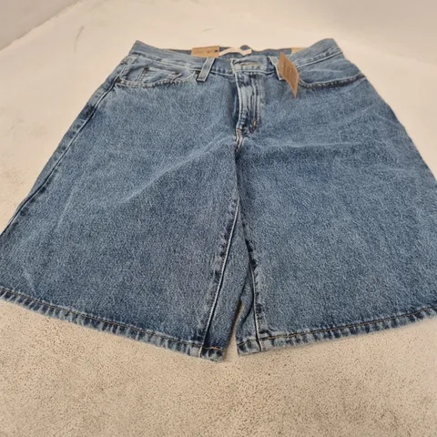 LEVI'S MIDDY JORTS DENIM SHORTS β UK 26 WAIST