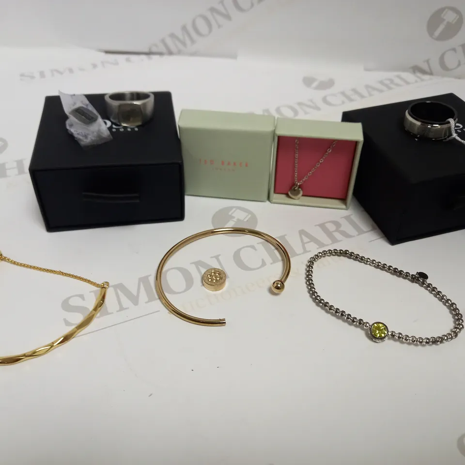 LOT OF 6 ASSORTED JEWELLERY ITEMS RRP £294