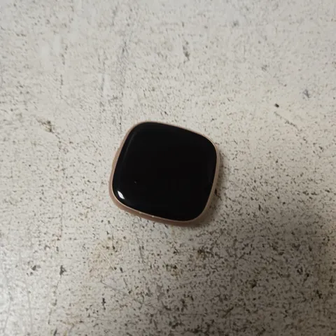 FITBIT VERSA 4 COPPER ROSE