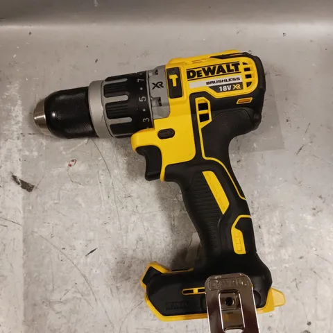 DEWALT XR KEYLESS 18V CORDLESS HAMMER DRILL