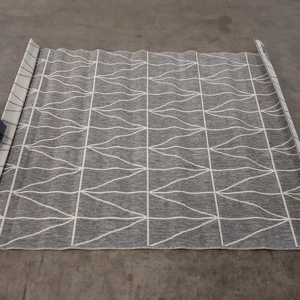 BRAND NEW BAGGED PACO HOME BRUGGE RUG - 170 x 120cm