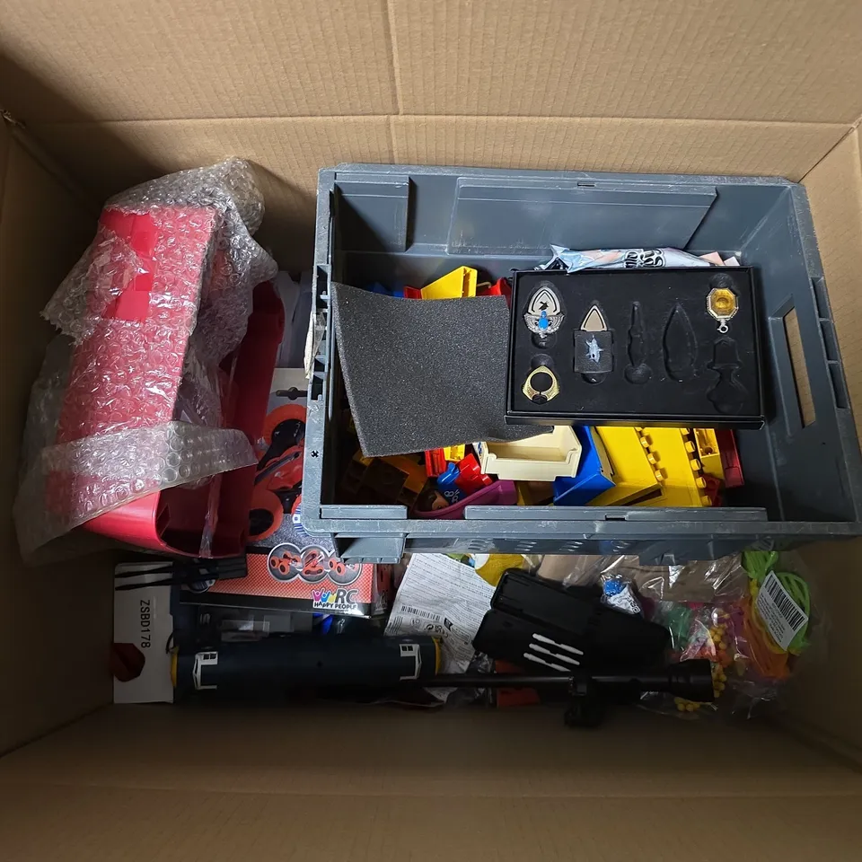 LARGE QUANTITY OF ASSORTED TOYS AND GAMES TO INCLUDE -LEGO, DARTS AND DOBBLE 