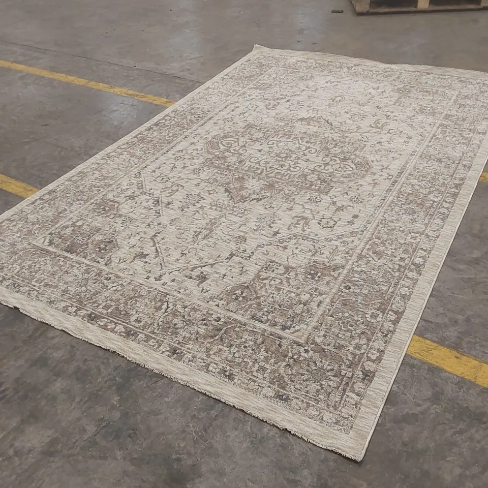 QUALITY DESIGNER AREA RUG - APPROXIMATELY 300 x 195cm