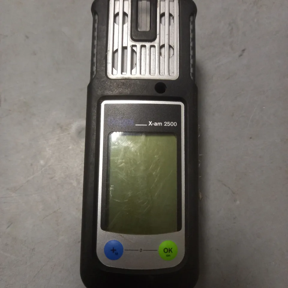 UNBOXED DRAGGER X-AM 2500 GAS DETECTOR