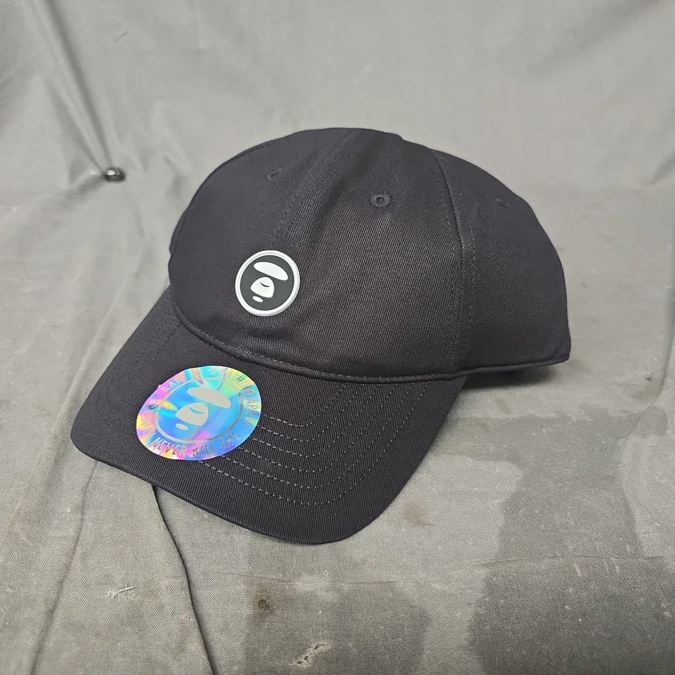 A BATHING APE CAP IN BLACK
