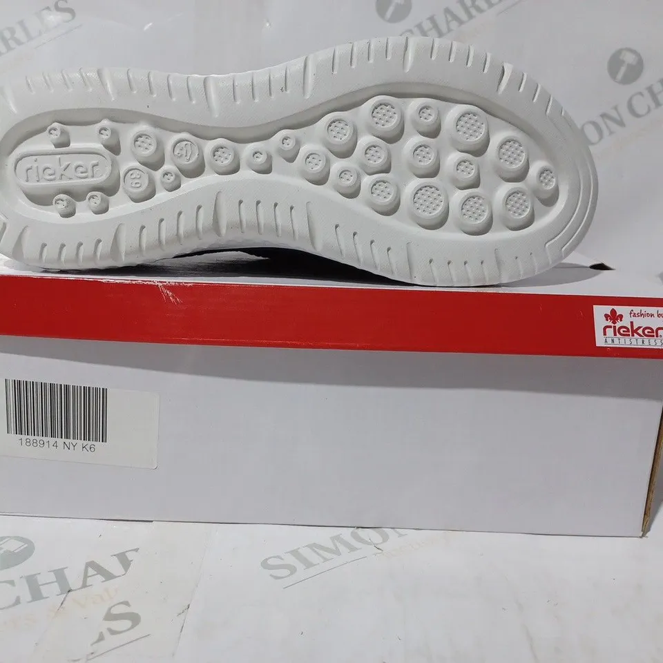 BOXED RIEKER TRAINERS IN NAVY SIZE 6
