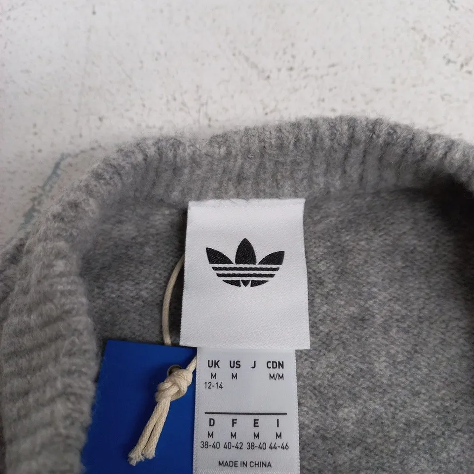 ADIDAS KNITTED SWEATER – GREY, UK 12-14 (MEN'S)