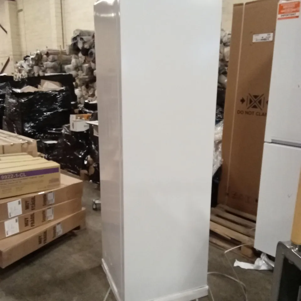 LEC MEDICAL 400L TEMPERATURE CONTROLLED MEDICINE UNIT