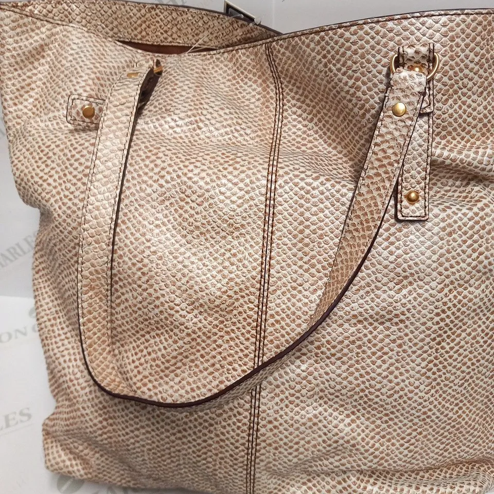 JUICY COUTURE PAIGE SLIM TOTE NATURAL SNAKE BAG