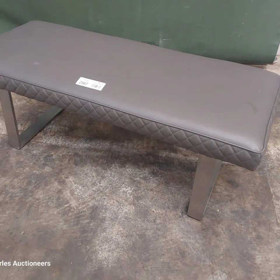 DESIGNER GREY PU UPHOLSTERED BENCH TRESSEL SUPPORTS