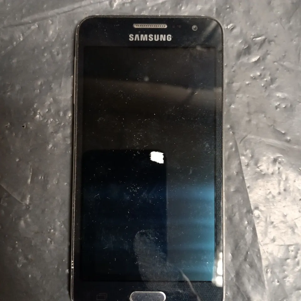 SAMSUNG GALAXY A3 SMARTPHONE 