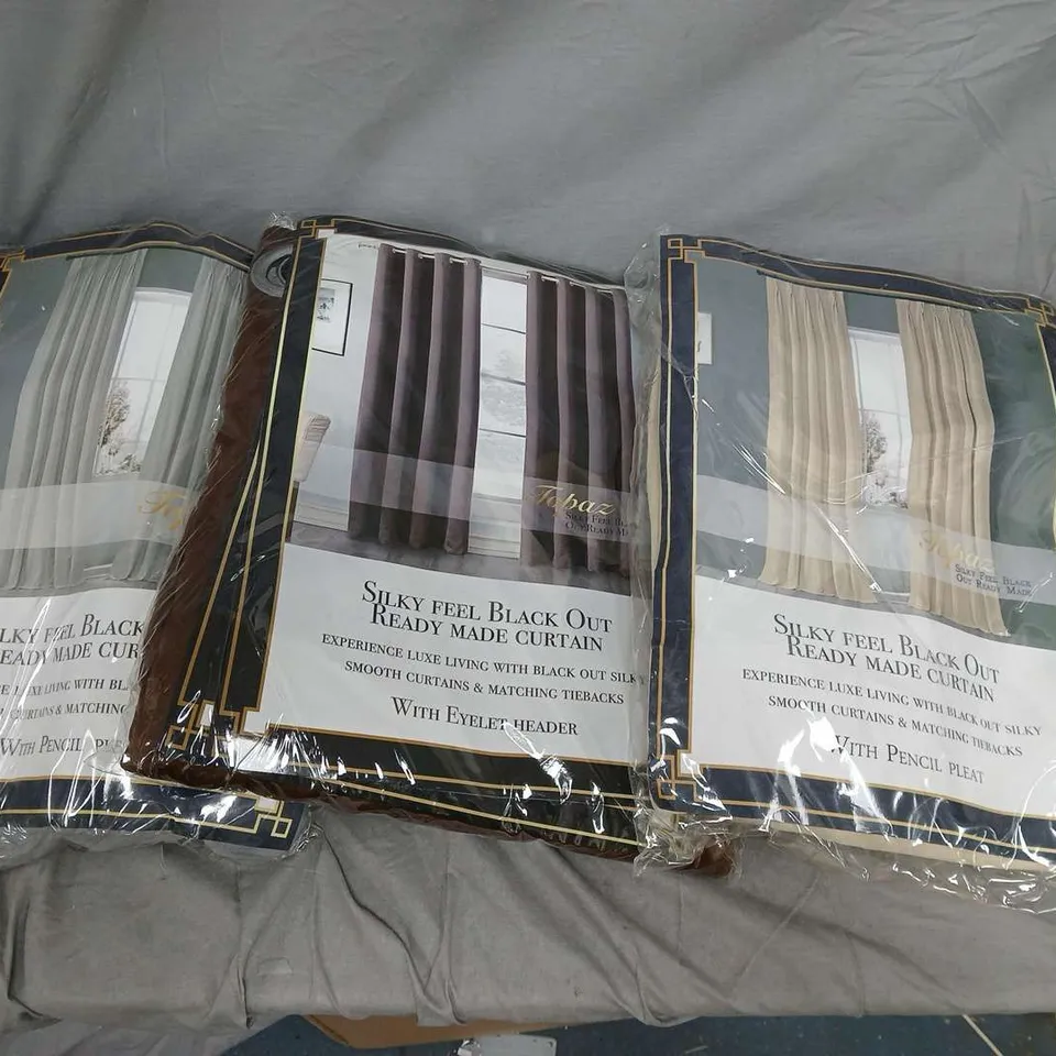 BOX OF APPROXIMATELY 5 ASSORTED CURTAINS IN VARIOUS COLOURS, STYLES AND SIZES