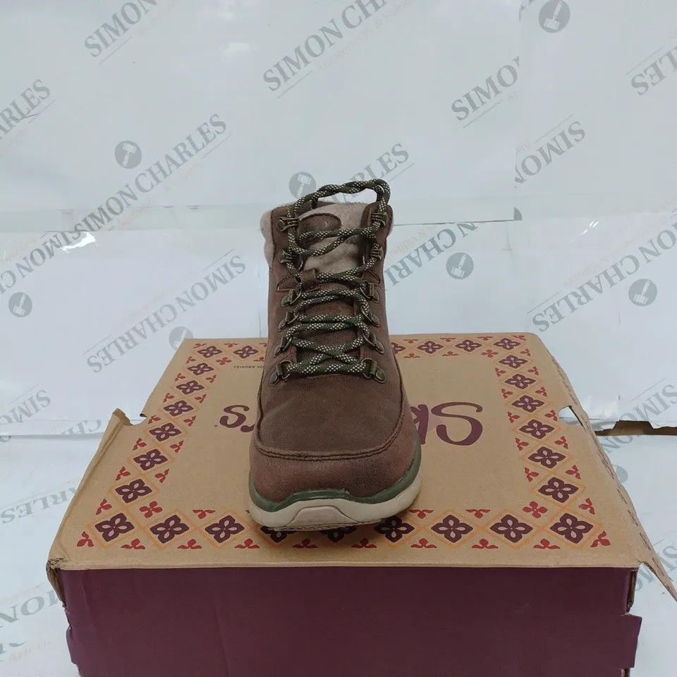 BOXED SKECHERS BROWN SYNERGY WARM TECH BOOTS- SIZE 6.5